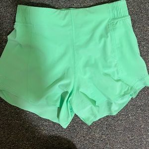 Size 6 special edition lululemon hotty hot shorts 4 in inseam:)